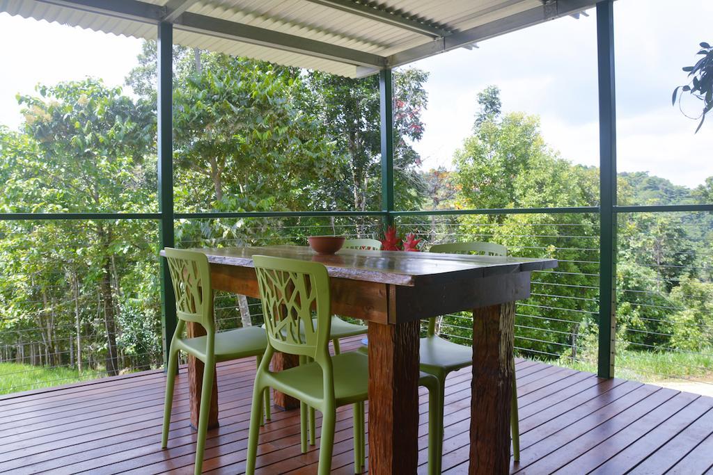 Mena Creek Flower House Exterior photo